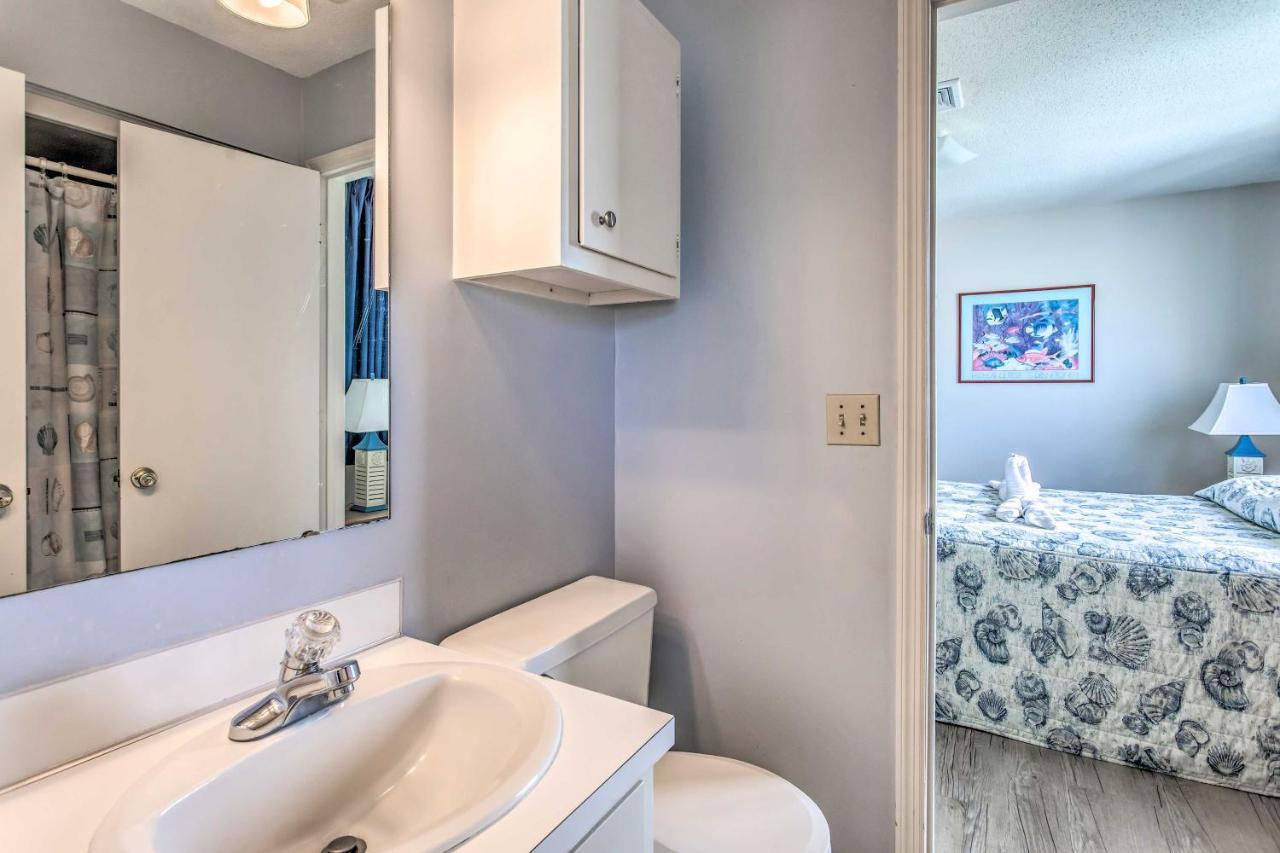 Bright Beachy Condo With Boardwalk Access And Patio! Миртл-Бич Экстерьер фото
